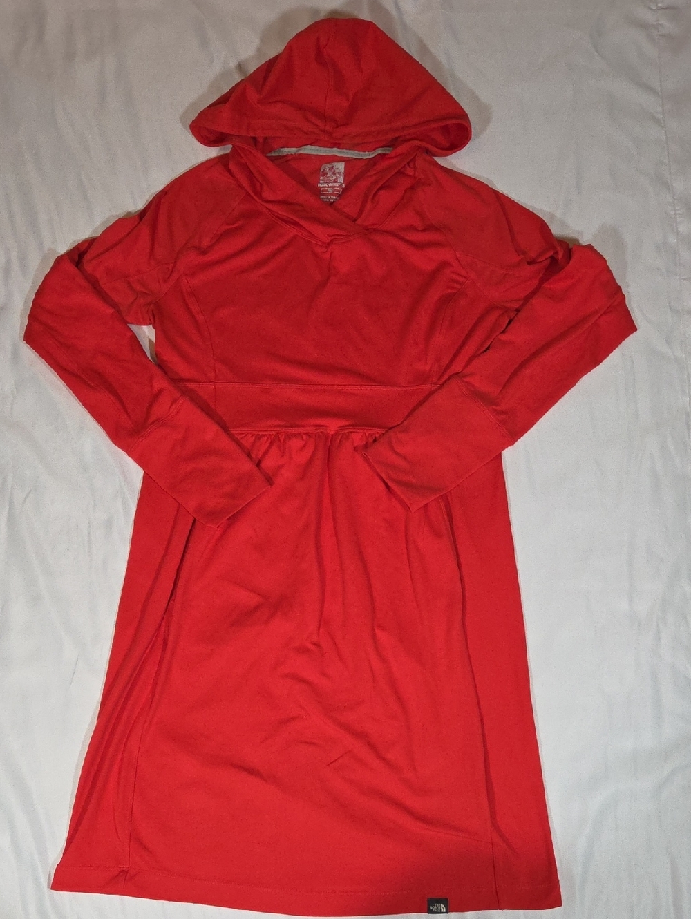 The North Face Laurel Dress Womens Medium Hooded FlashDry Long Sleeve Red